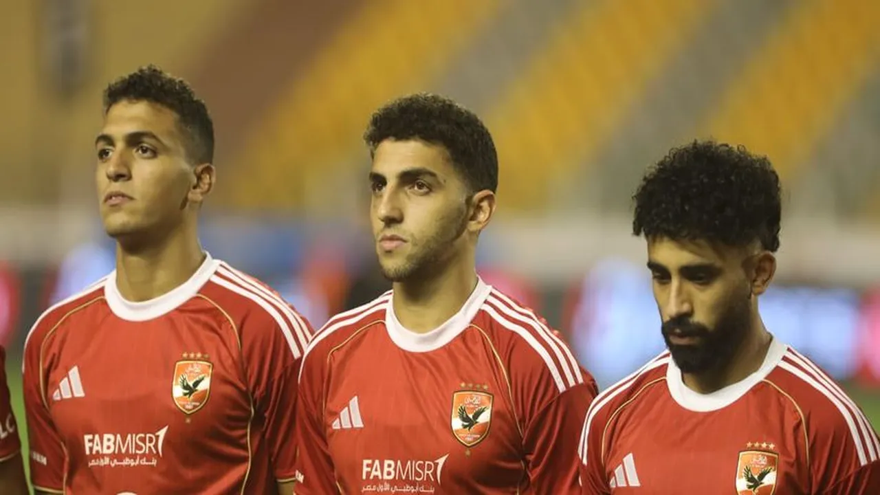 تأكد الغياب.. ثنائي الأهلي يدافع عن غياب أمام سموحة بالدوري